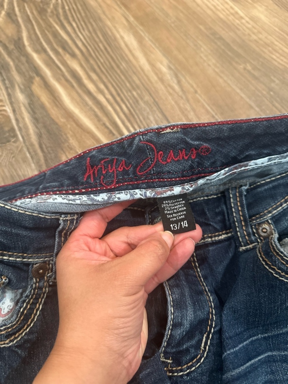 Ariya Dark Blue Boot Cut Jeans with Embroidered Pocket Y2K Western Vibes - Picture 5 of 11
